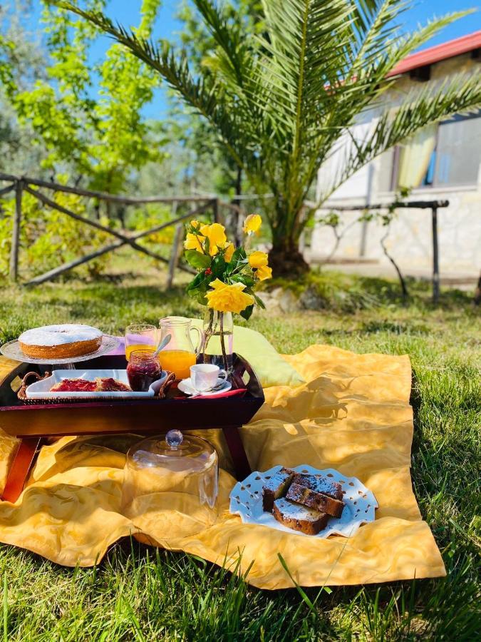 ויאסטה Agriturismo Azzarone מראה חיצוני תמונה