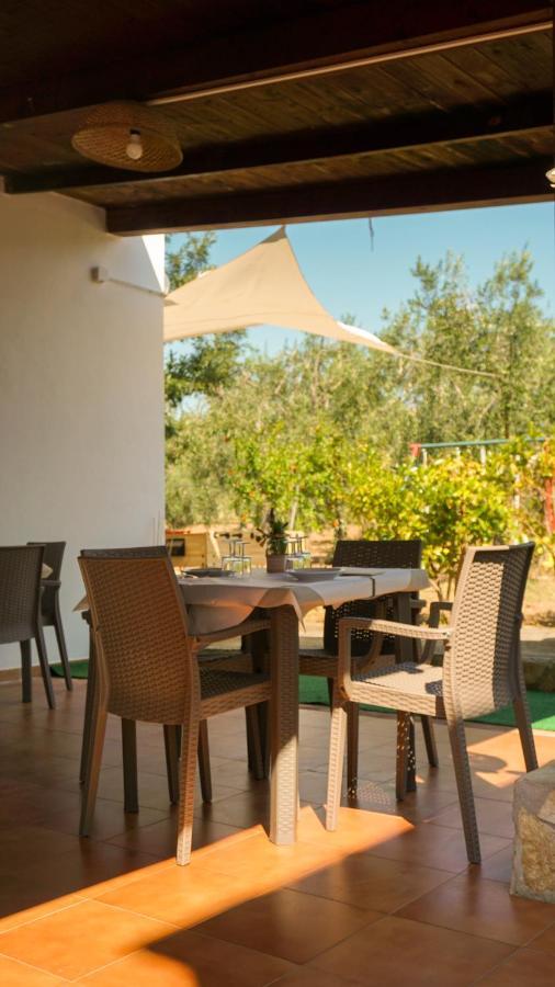 ויאסטה Agriturismo Azzarone מראה חיצוני תמונה
