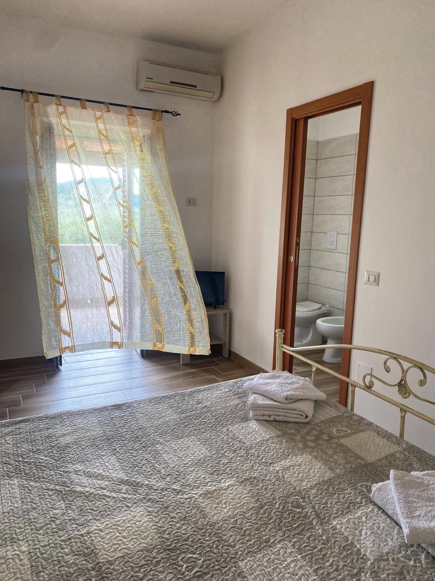 ויאסטה Agriturismo Azzarone מראה חיצוני תמונה