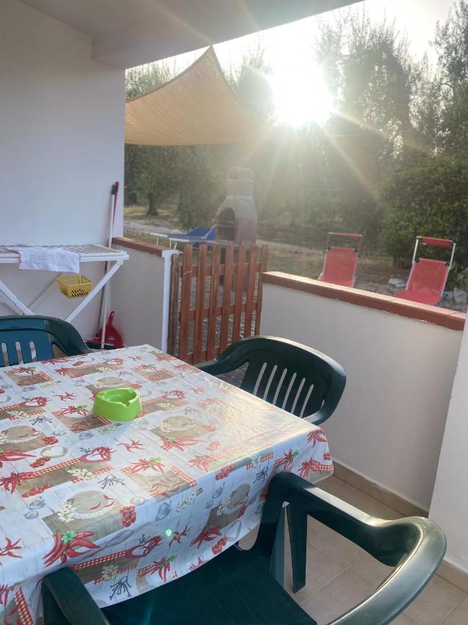 ויאסטה Agriturismo Azzarone מראה חיצוני תמונה