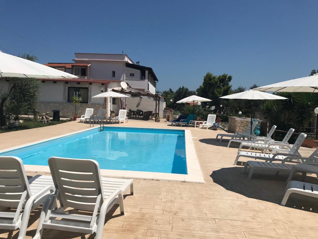 ויאסטה Agriturismo Azzarone מראה חיצוני תמונה